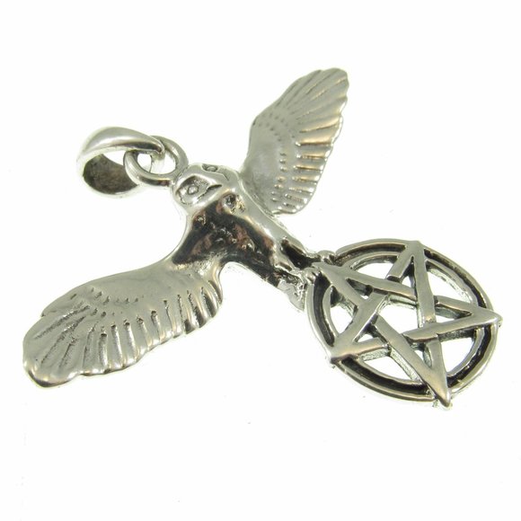 Handcrafted Solid 925 Sterling Silver Flying Owl with Pentacle Pendant - Picture 3 of 5